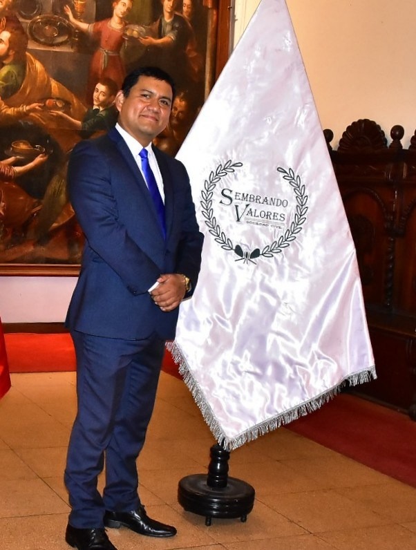 Director Sembrando Valores